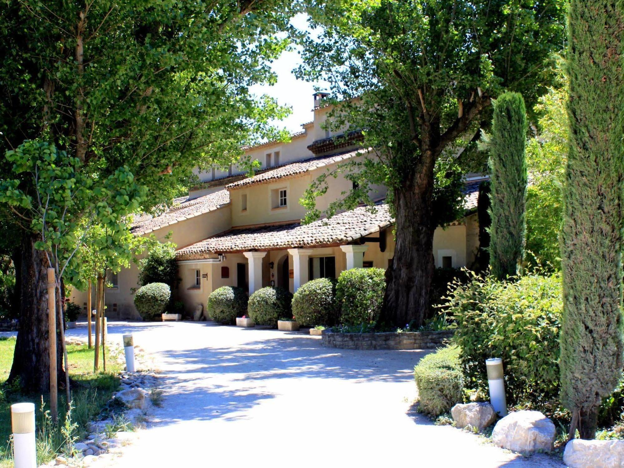 Hotel Mas De Cure Bourse LʼIsle-sur-la-Sorgue Buitenkant foto