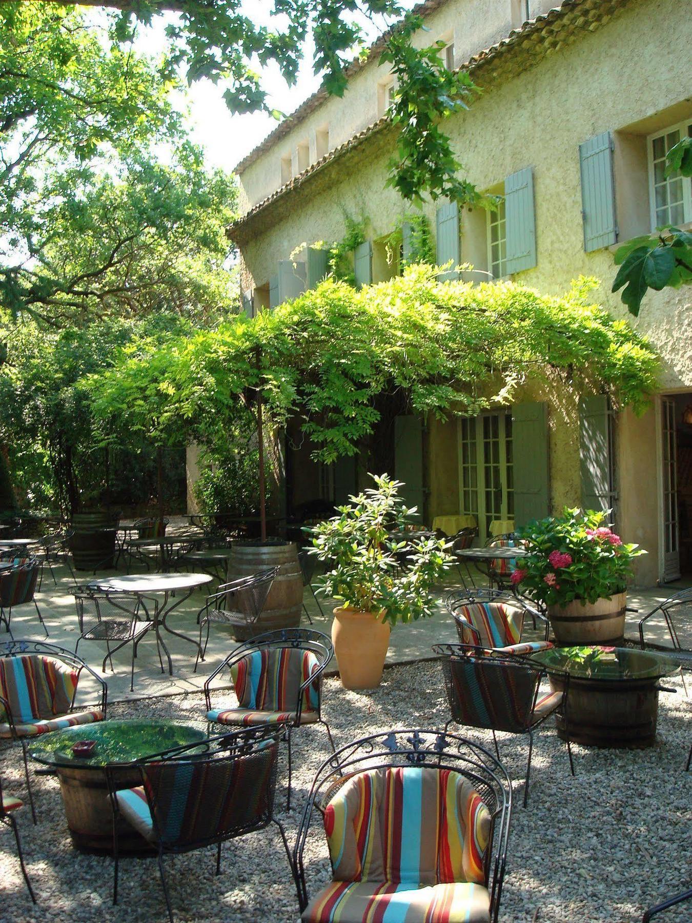 Hotel Mas De Cure Bourse LʼIsle-sur-la-Sorgue Buitenkant foto